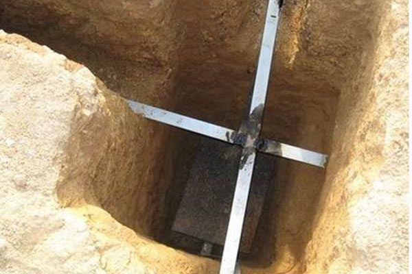 接地模塊.jpg 接地模塊.jpg